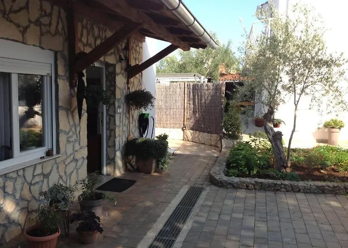 Olive Garden Krk * Brzac